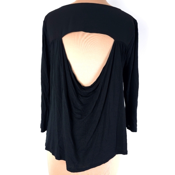 Alice + Olivia Open Back Draped 3/4 Sleeve Blouse - Picture 3 of 8